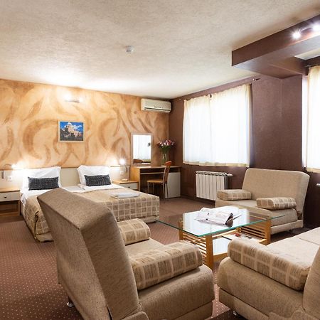Hotel Brod - Free Parking Sofia Esterno foto