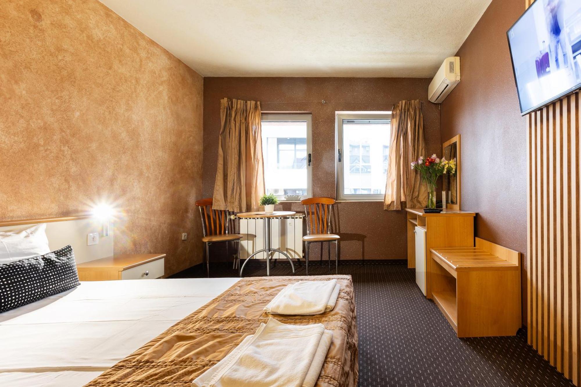 Hotel Brod - Free Parking Sofia Esterno foto