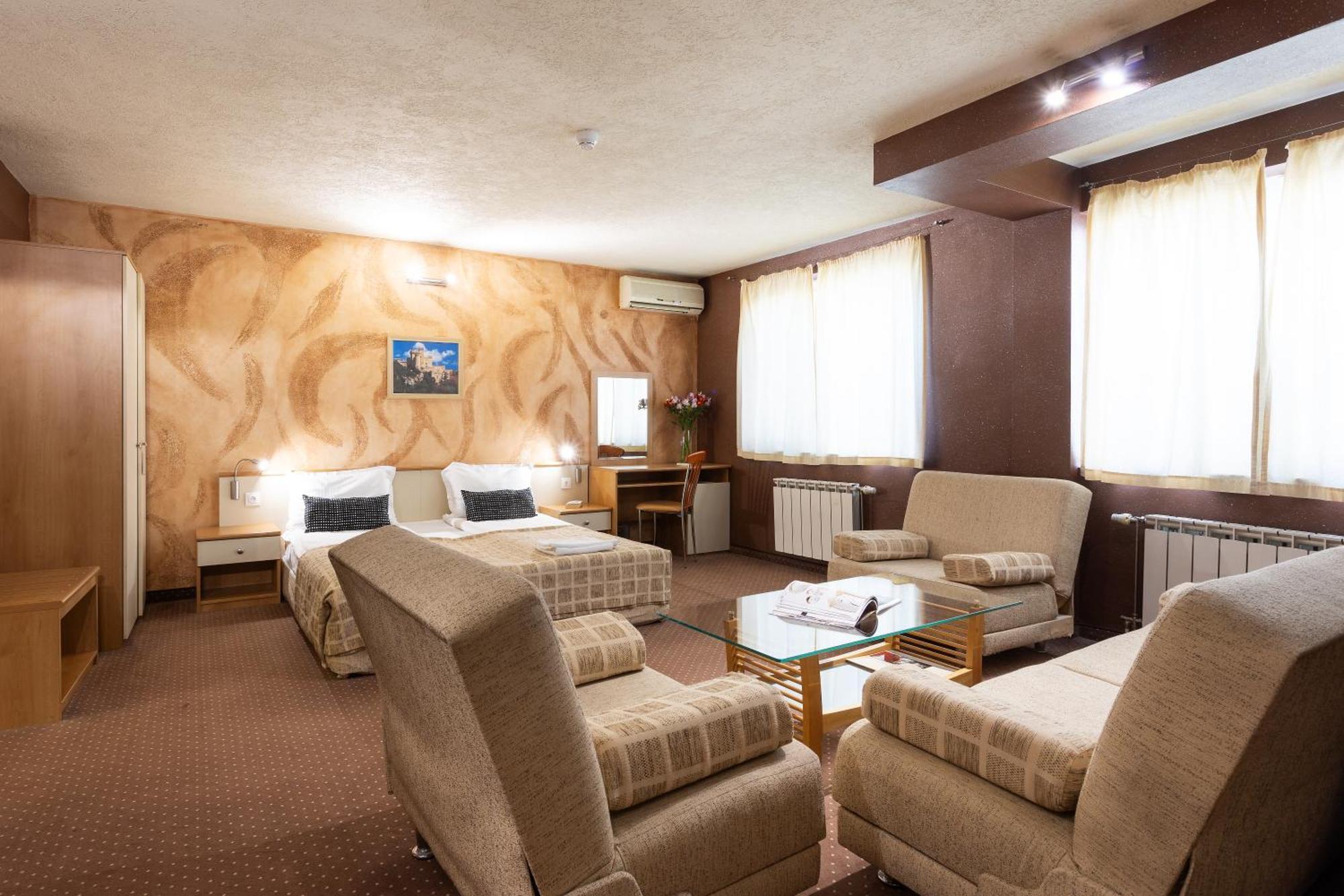 Hotel Brod - Free Parking Sofia Esterno foto